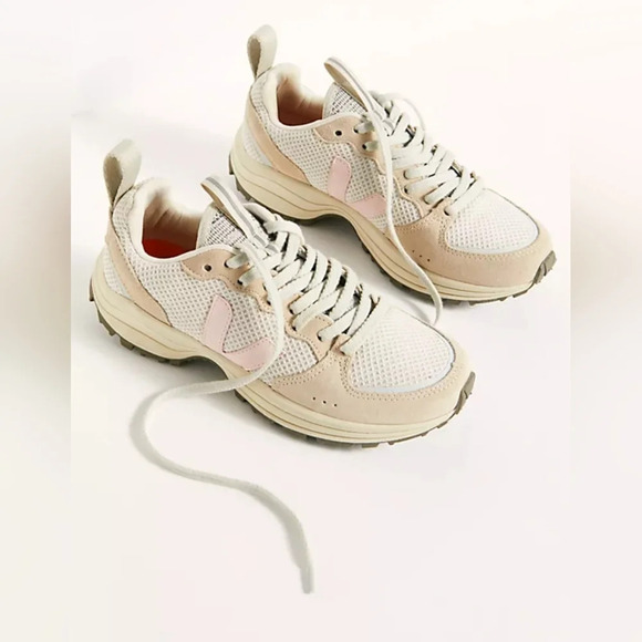 Veja Venturi Hexamesh sneakers beige white size